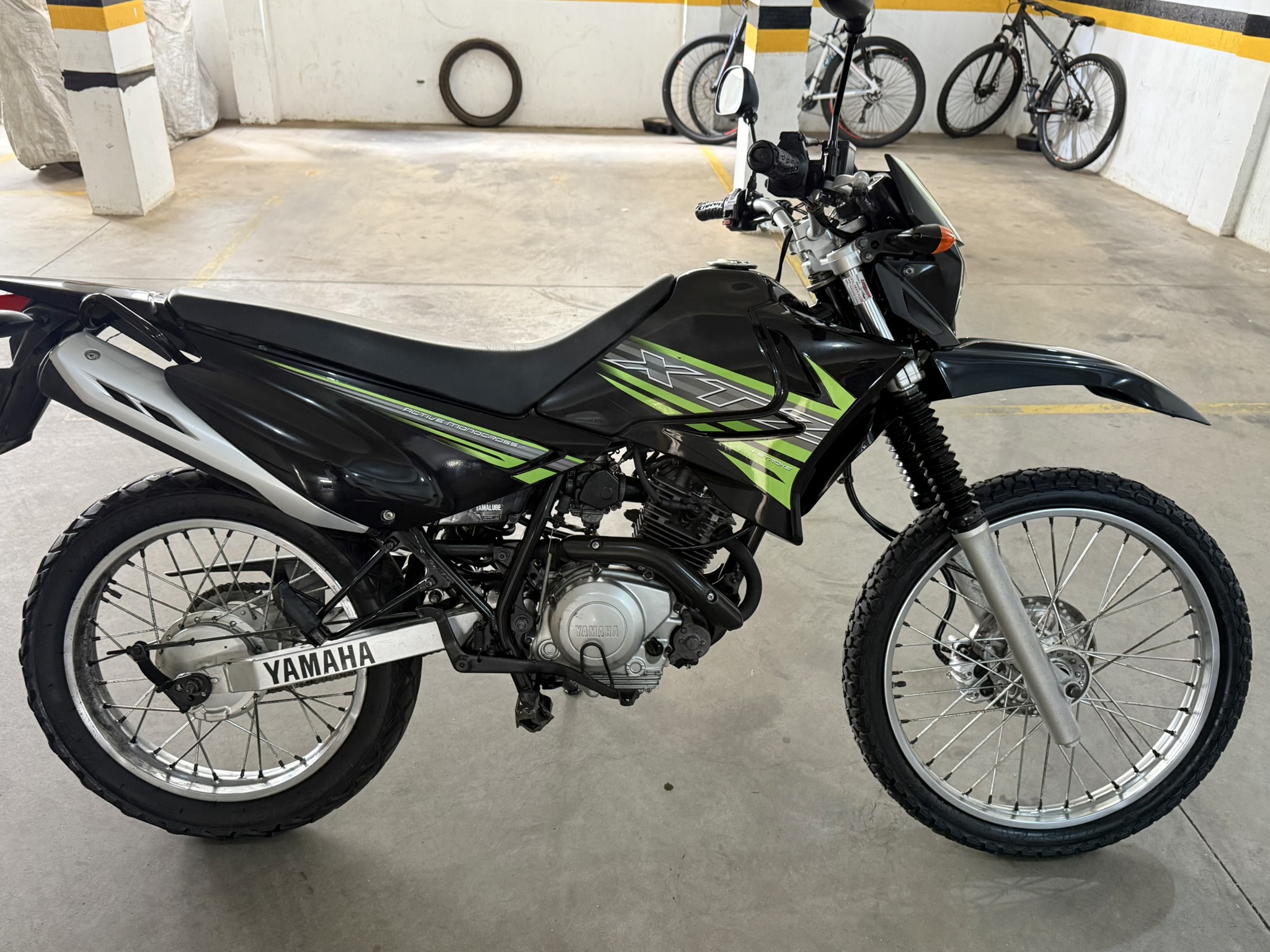 YAMAHA XTZ